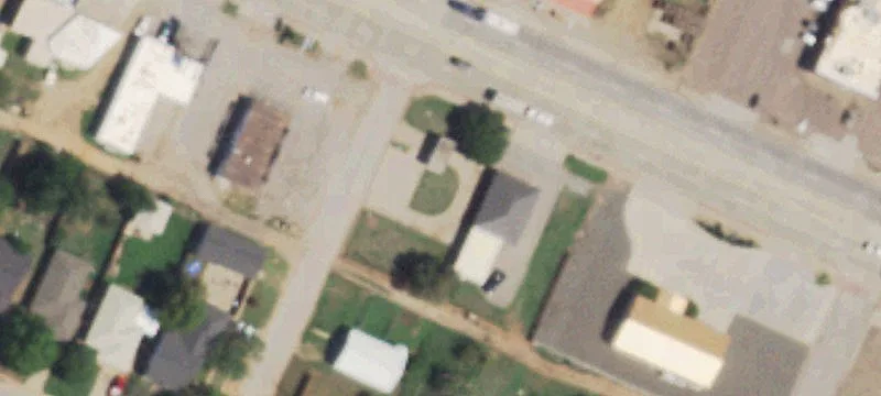 911 Ave F NW F