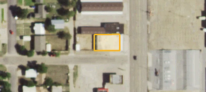 1322 Main St