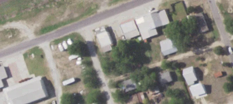15876 Frnt St