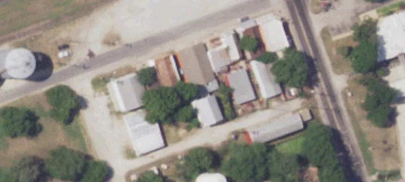 16018 Frnt St