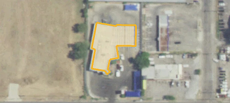 2757 Royal Ln
