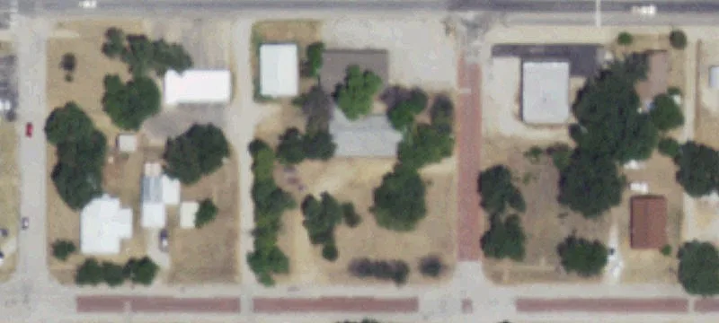 900 Main St