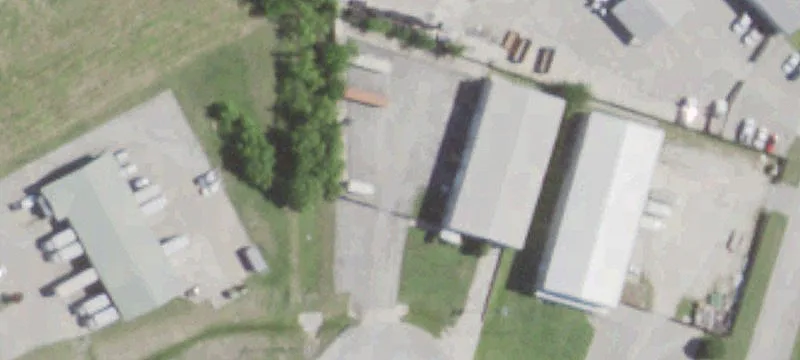 384 Commercial Dr