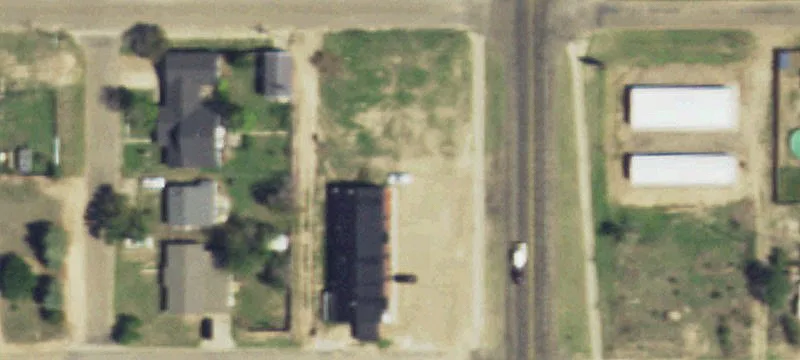 100 Main St