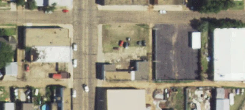 411 Main St