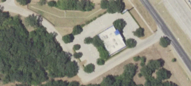 8310 Stemmons Fwy