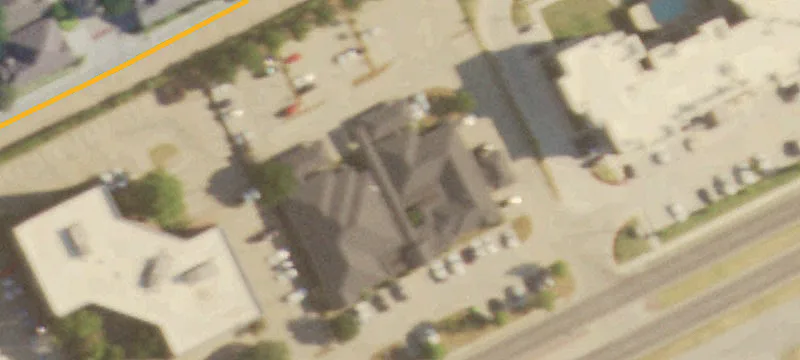 2210 San Jacinto Blvd