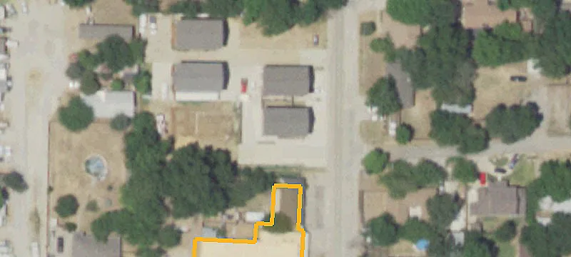 105 Lakeview Dr