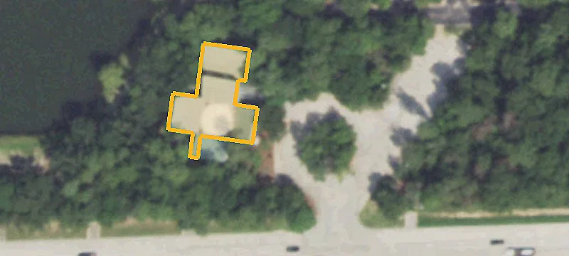 2000 Woodlands Pkwy