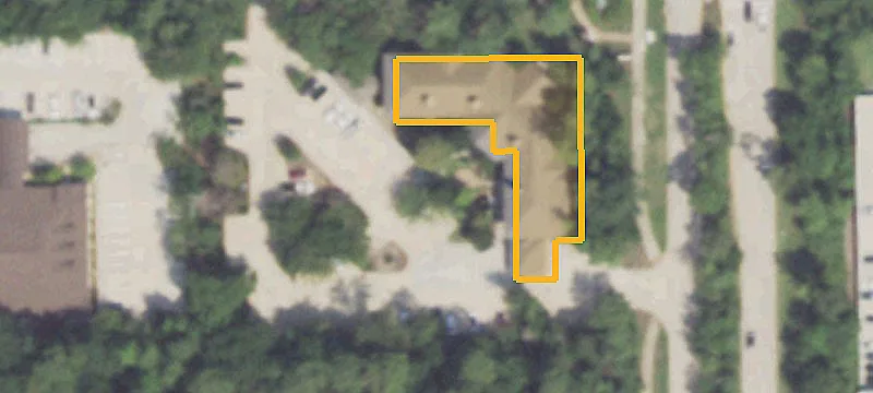 1525 Lk Frnt Cir