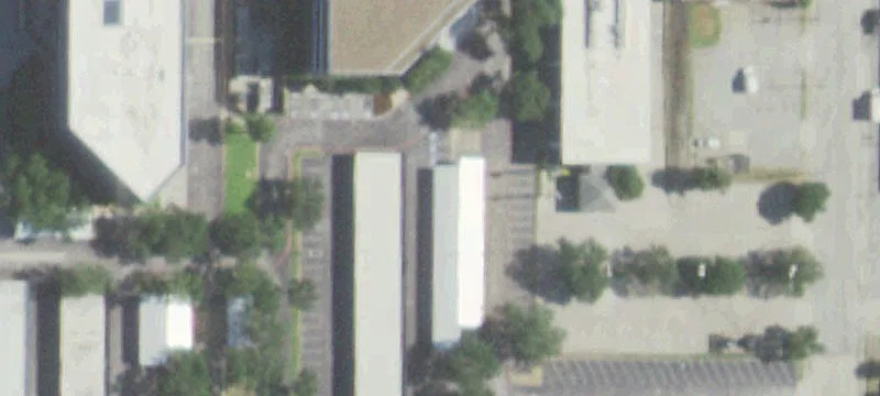 5728 Lyndon B Johnson Fwy