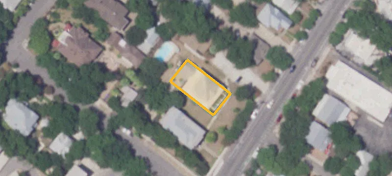 1035 Alamo St