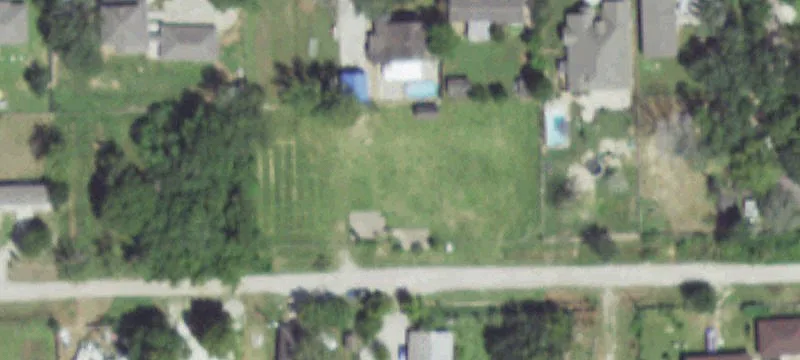 1323 Phyllis St