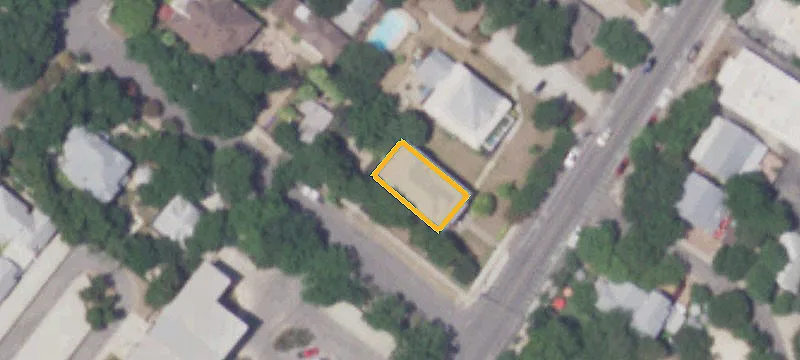 1037 Alamo St