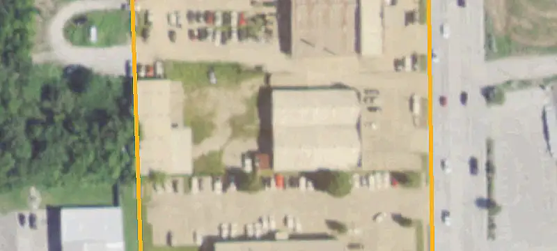 3215 Main St