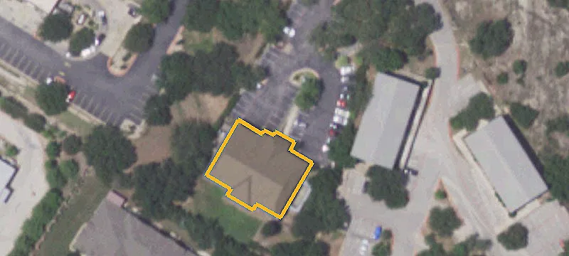 3 Lakeway Ctr Ct
