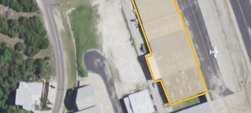 218 Flightline Rd