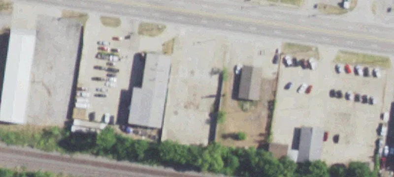 902 Moore Ave
