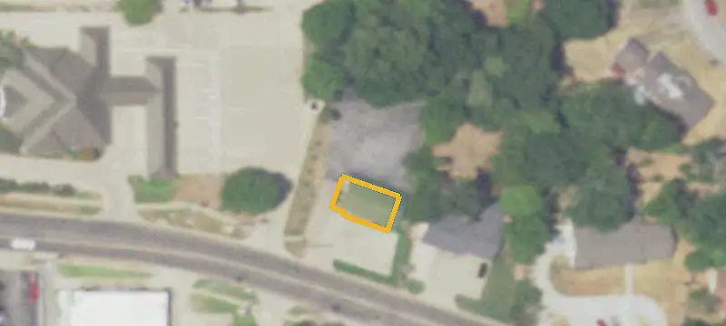 200 Robert E Lee Dr