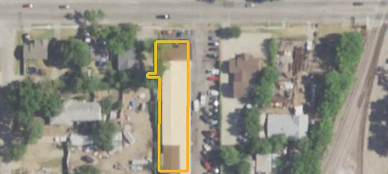 122 Pioneer Dr