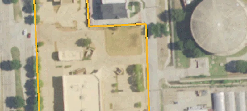 114 Macarthur Blvd