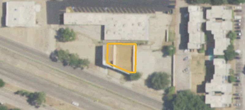 2203 Irving Blvd