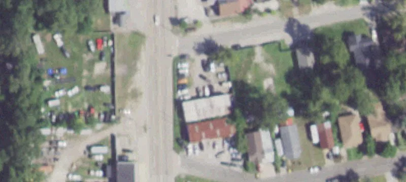 1504 Main St