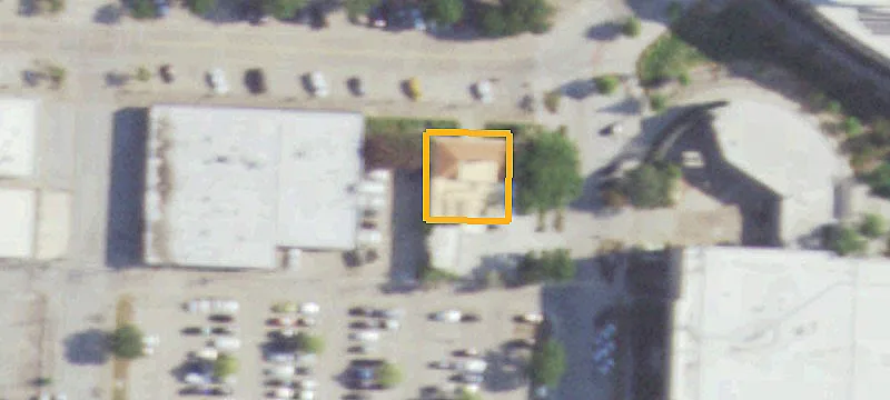 200 Main St