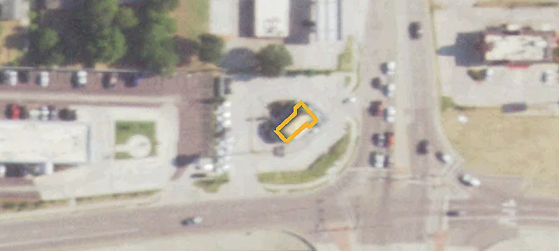 211 Main St