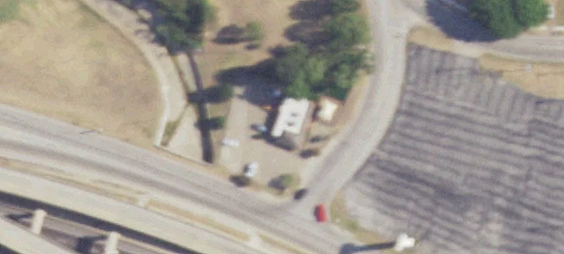 1101 Airport Fwy