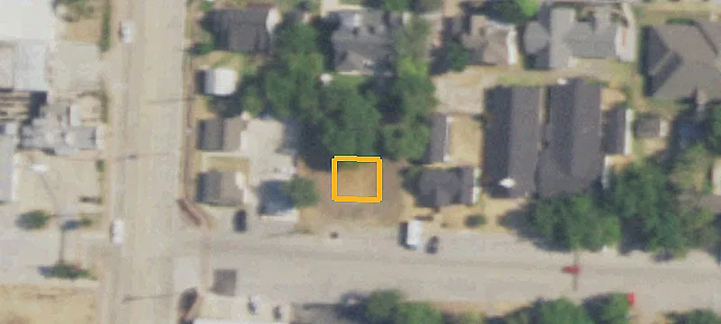 121 Pecan St