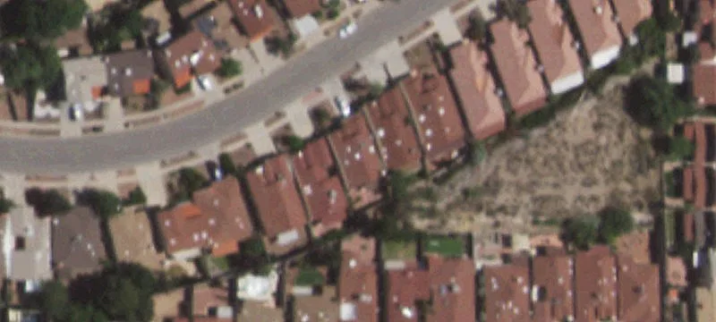 6140 Los Robles Dr