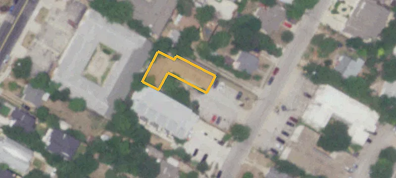 5516 Roosevelt Ave