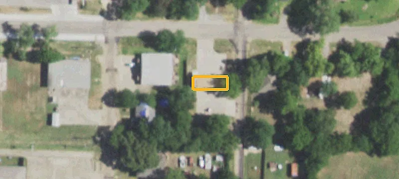 305 Main St