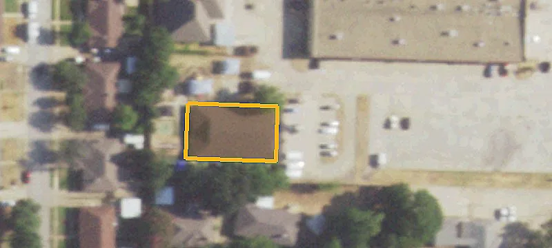 3033 Main St