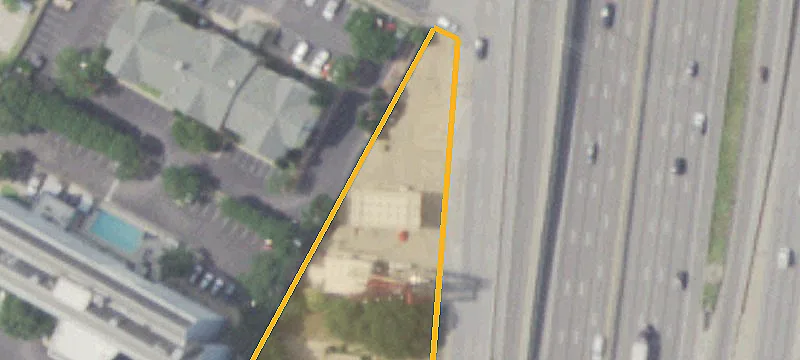 5740 Interstate 35
