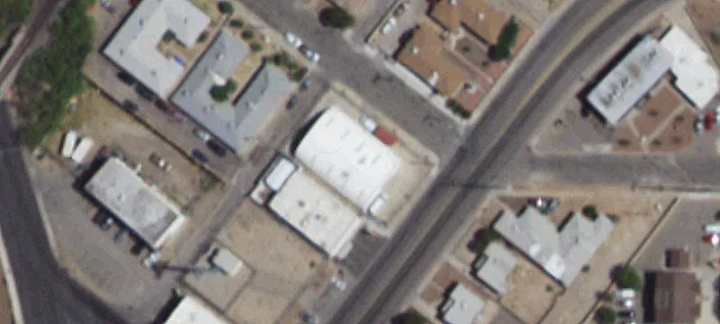 4915 Pershing Dr