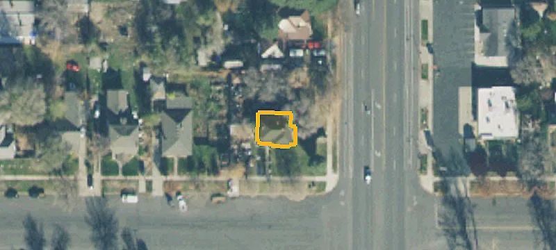 211 Main St