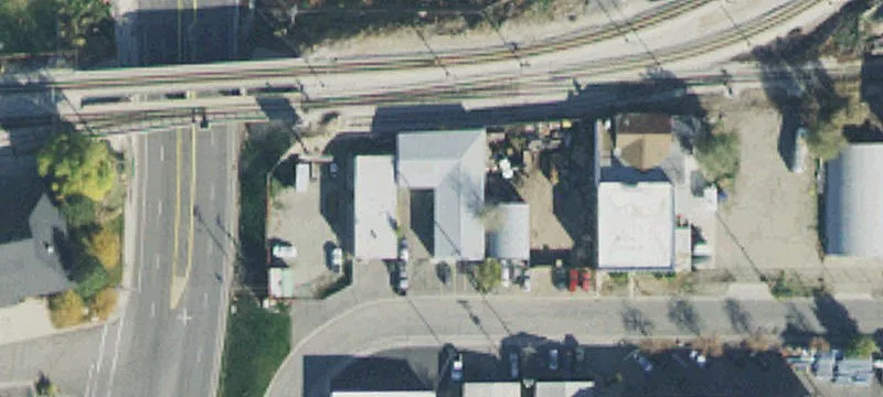676 8th Ave