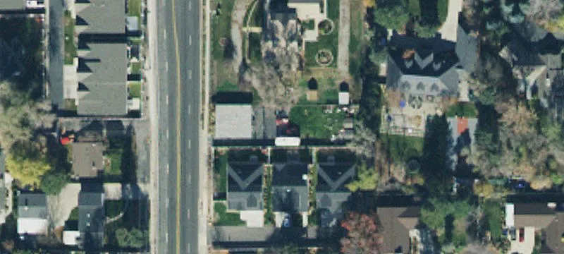 5695 Highland Dr