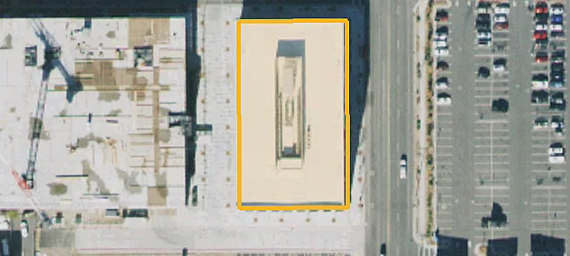 2200 Main St