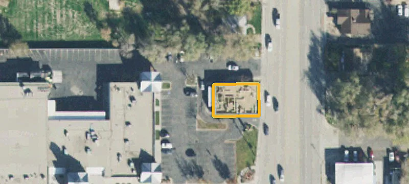 7692 Redwood Rd