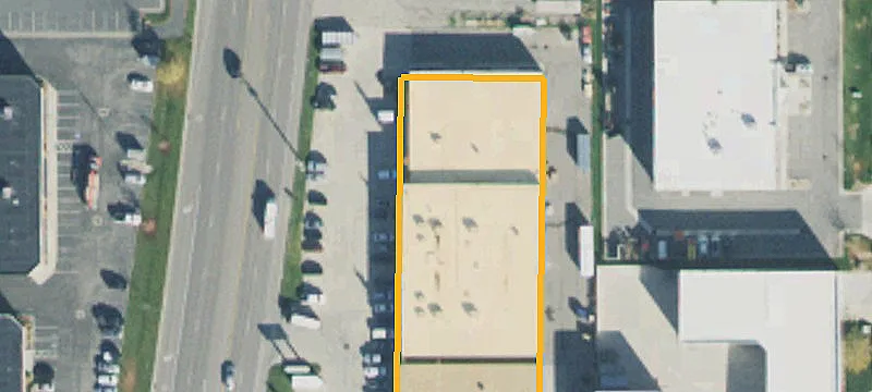 220 Redwood Rd
