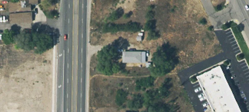 566 Wall Ave