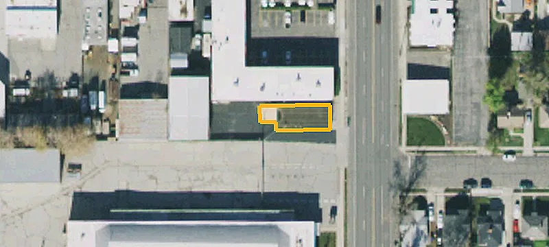 2890 Main St