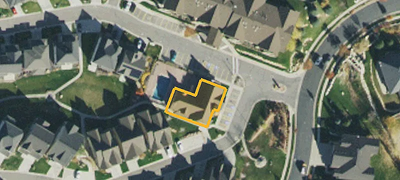 602 Edgewood Dr