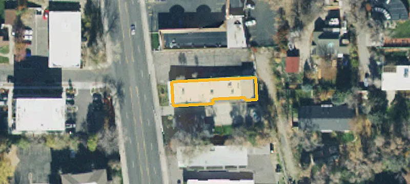 4233 Highland Dr