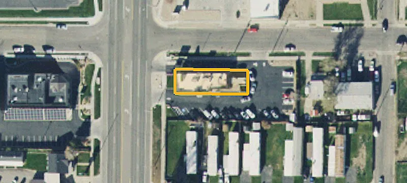 490 Main St