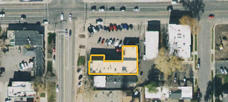 1717 Main St