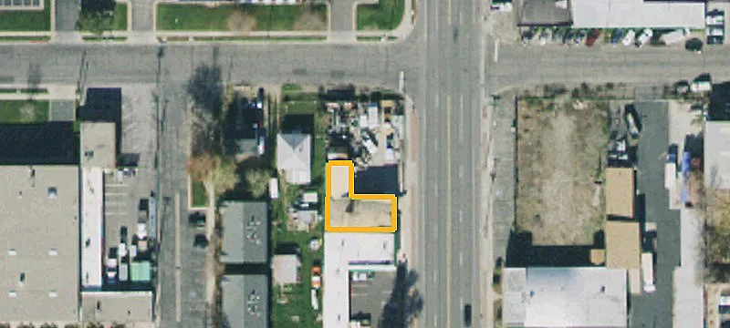 3066 Main St